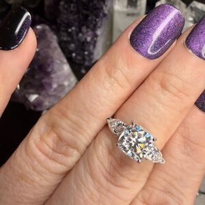 Elegant 925 Sterling Silver Moissanite Ring 3.78 carats